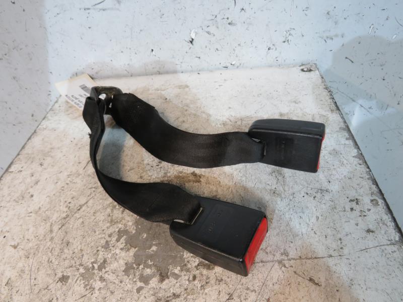 Attache ceinture arriere gauche