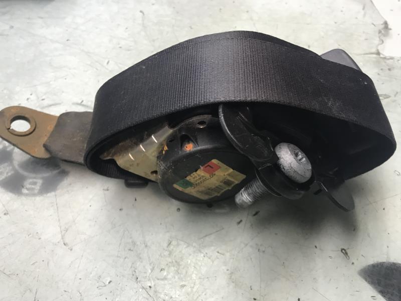 Ceinture avant gauche