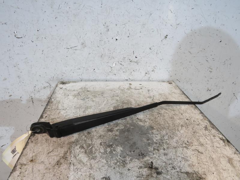 Bras essuie glace avant gauche