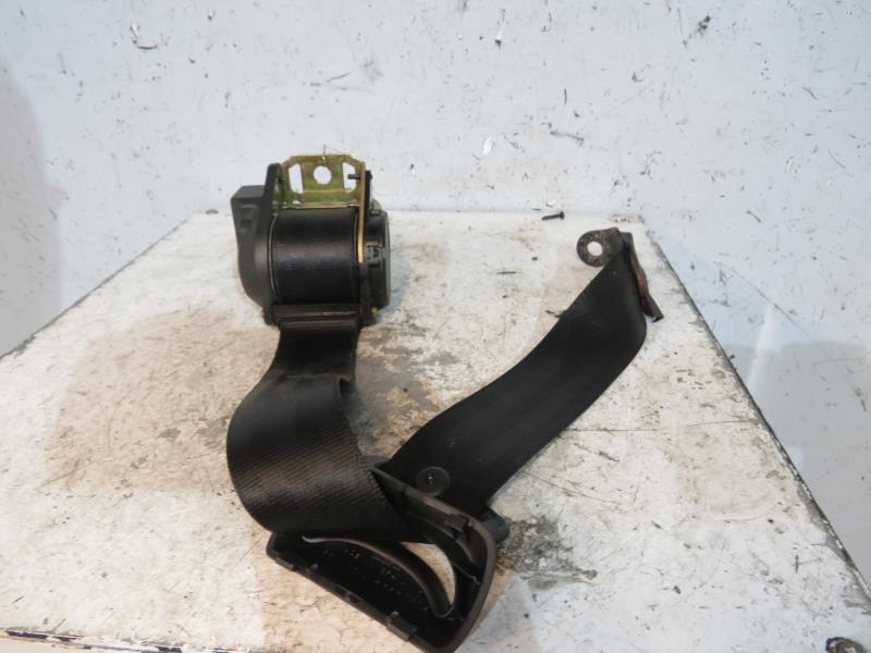 Cinturón de seguridad trasero izquierdo