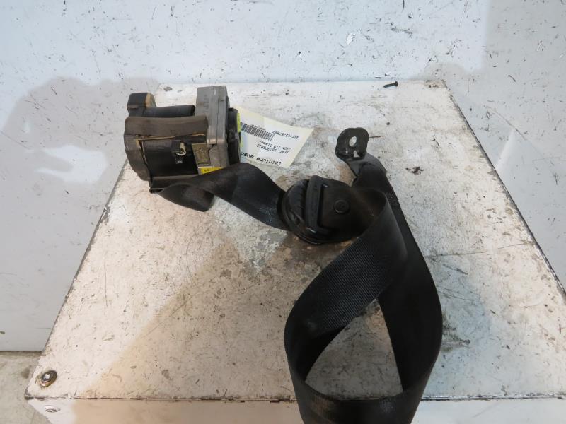 Cinturón de seguridad delantero derecho