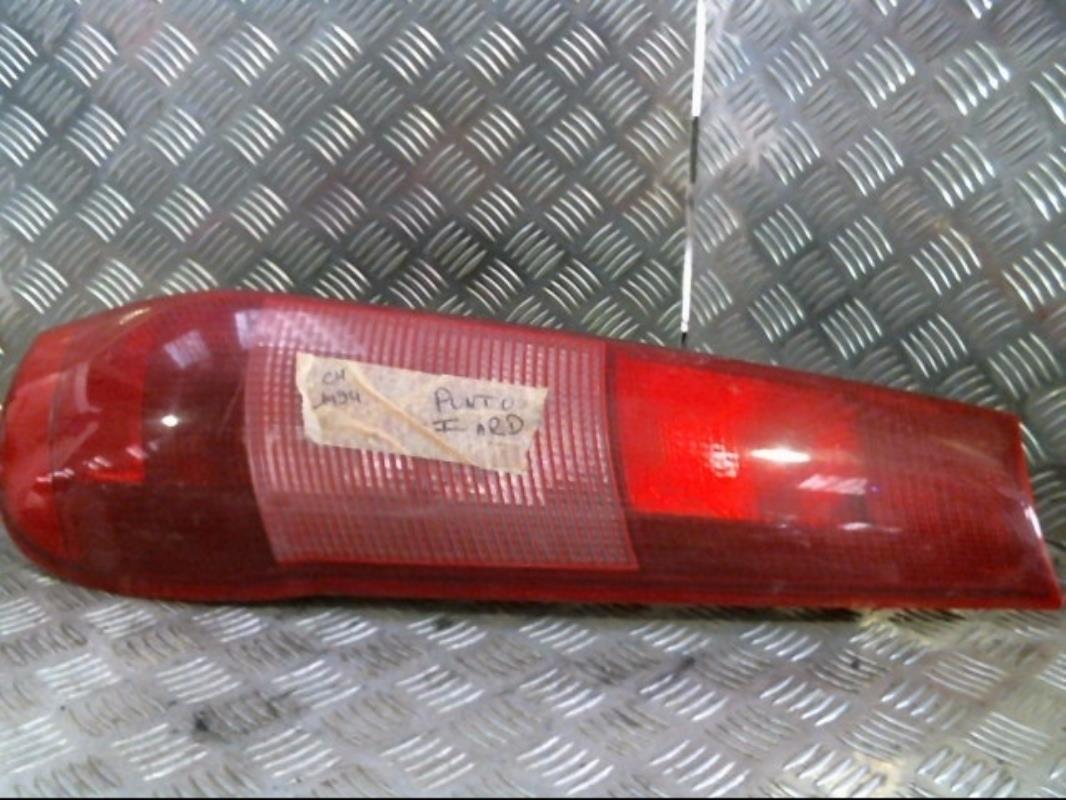 Luz trasera principal derecha (luces)