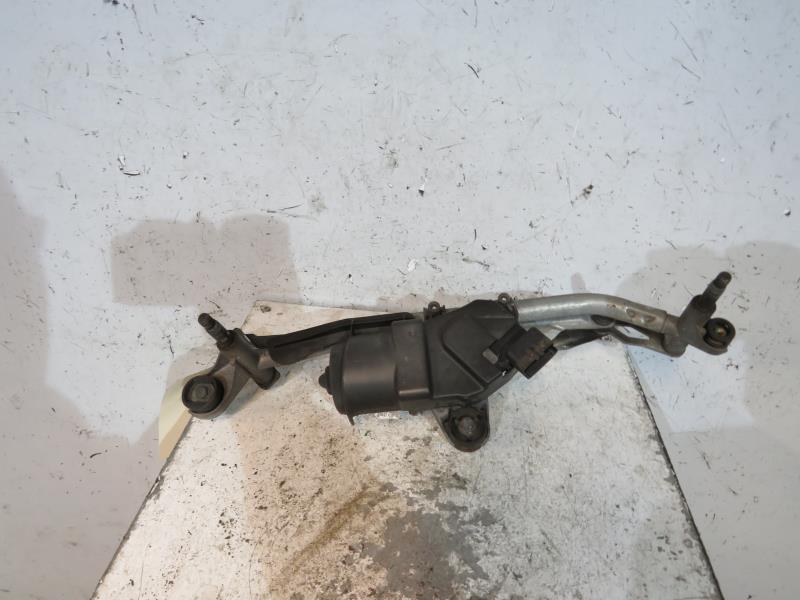Moteur essuie glace avant