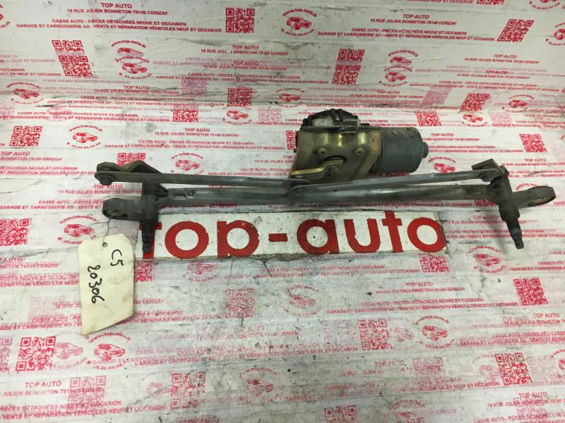 Moteur essuie glace avant