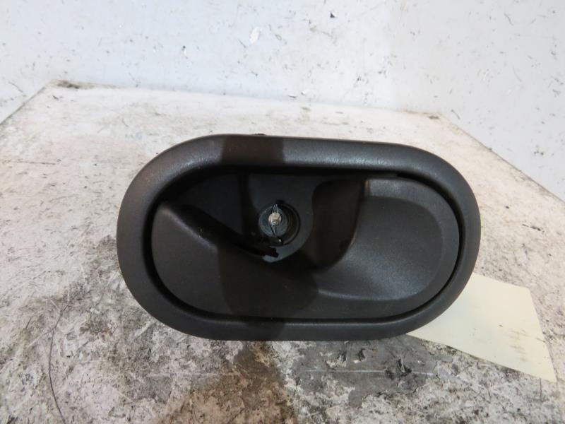 Poignee interieur avant droit