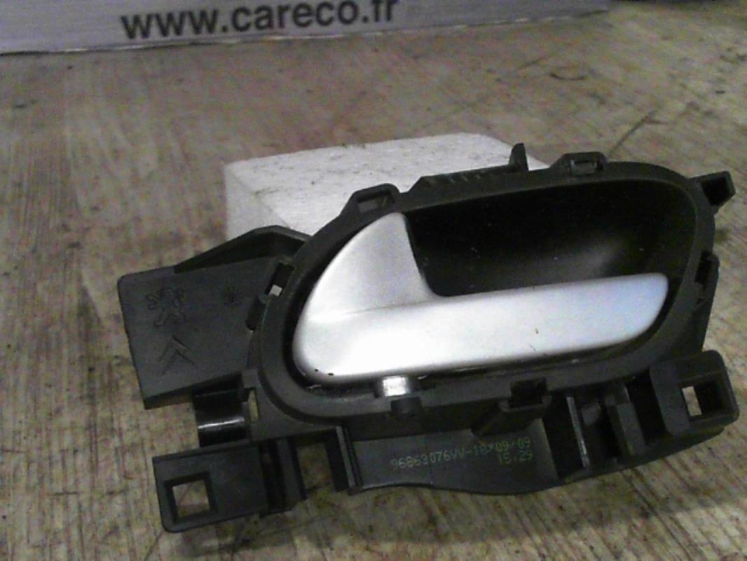 Poignee interieur avant gauche