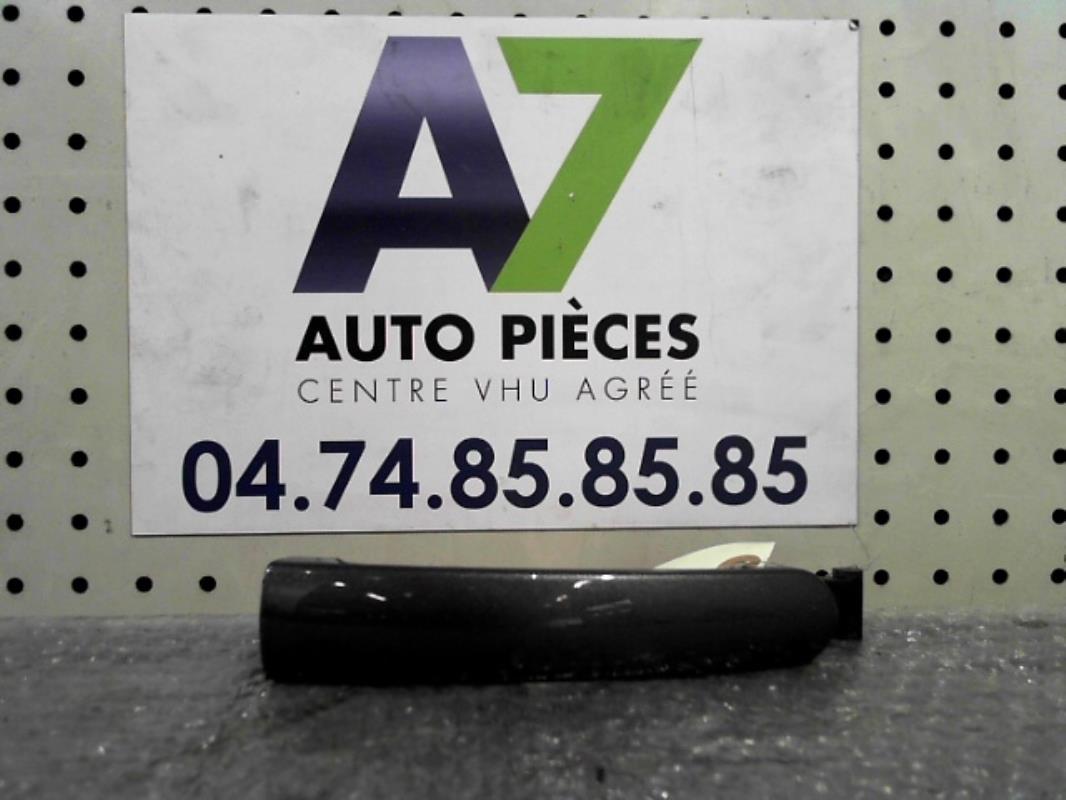 Poignee porte arriere droit