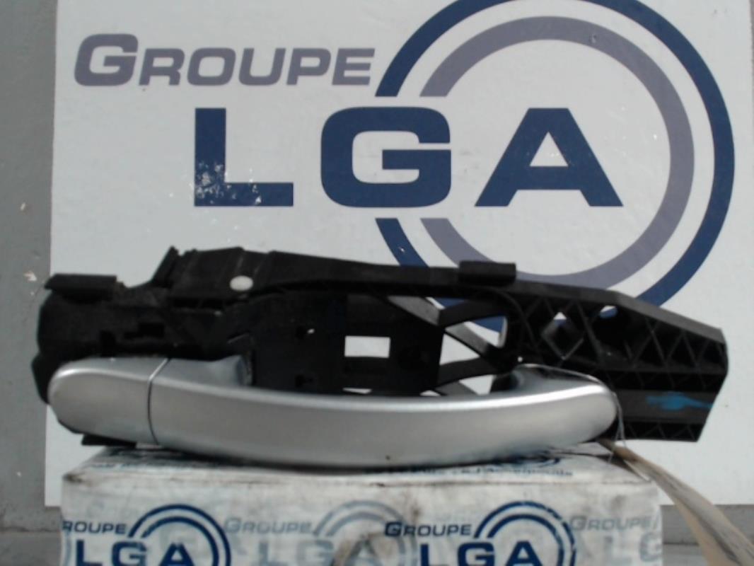 Poignee porte avant droit