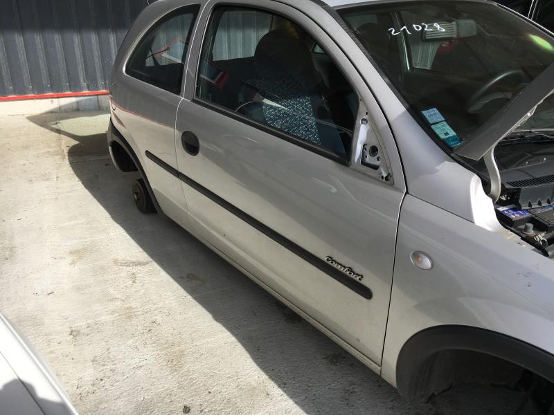 Porte avant droit