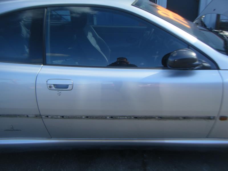 Porte avant droit