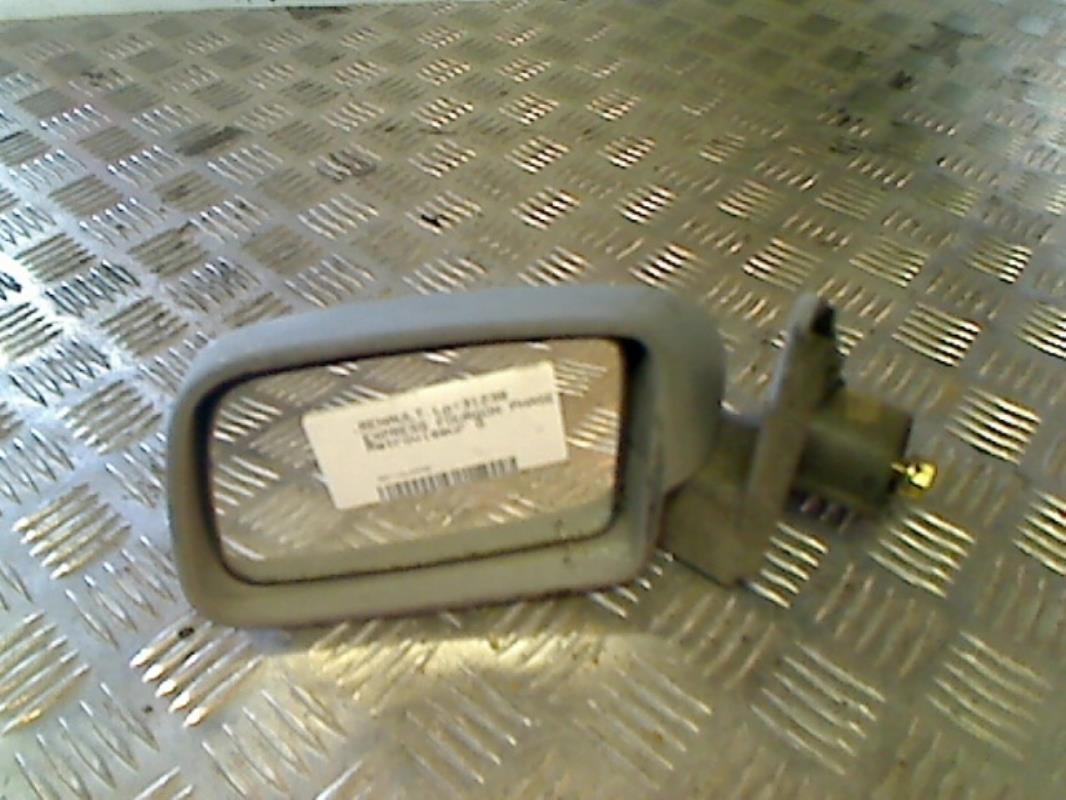 Retrovisor izquierdo