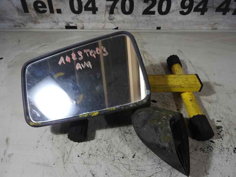 Retrovisor izquierdo