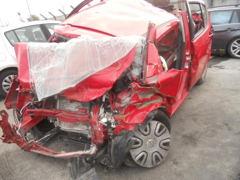Foto pieza de coche