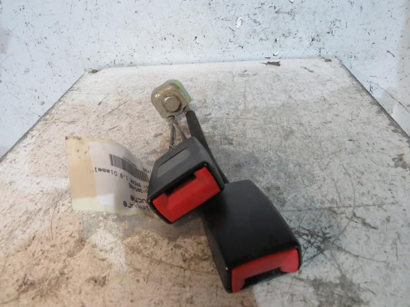 Attache ceinture arriere gauche