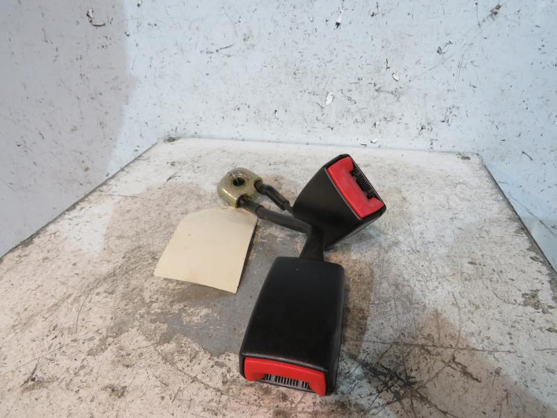 Attache ceinture arriere gauche