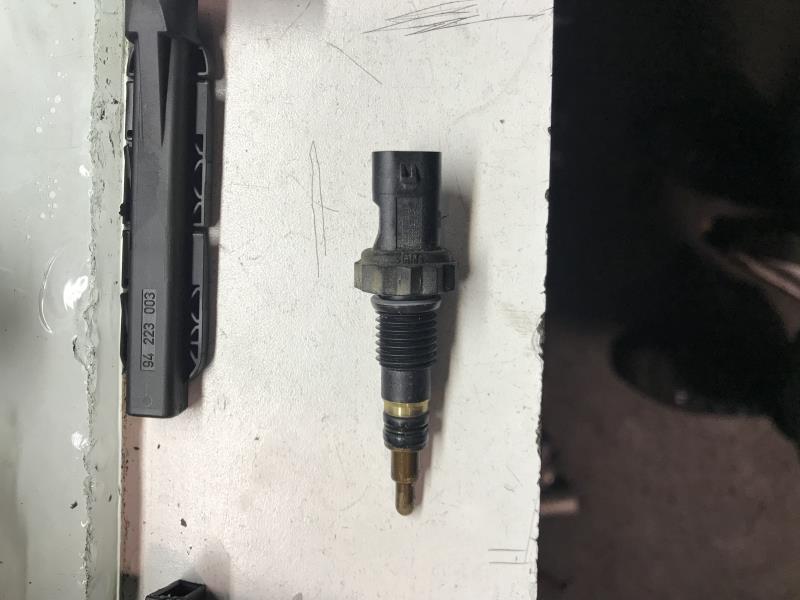 Coolant temperature sensor