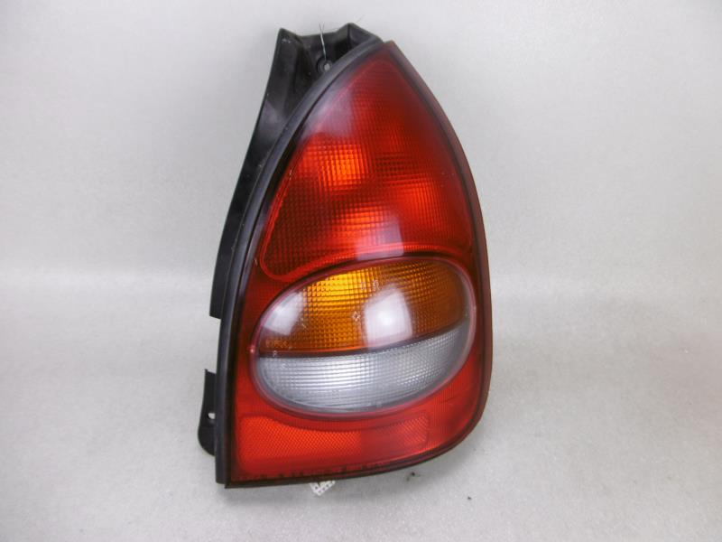 Fanale posteriore principale destro (luci)