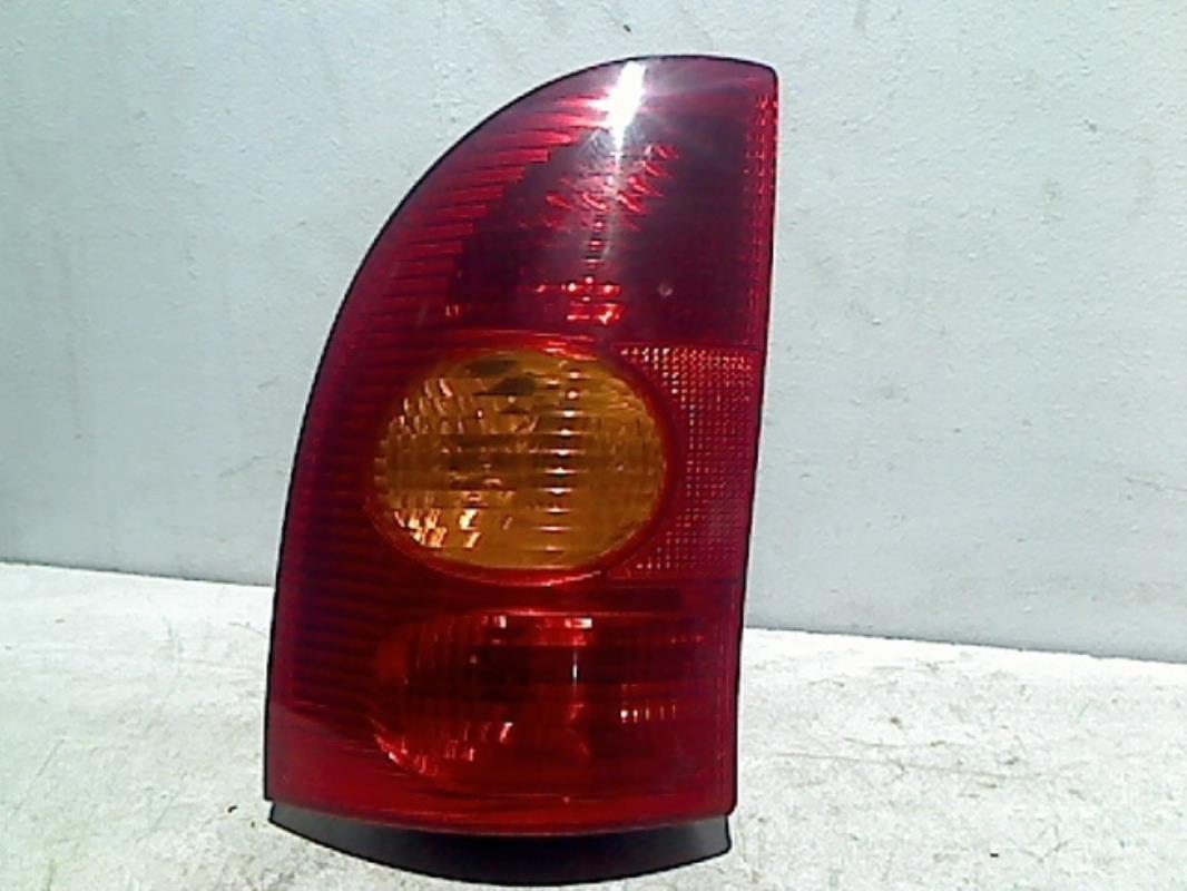 Fanale posteriore principale sinistro (luci)