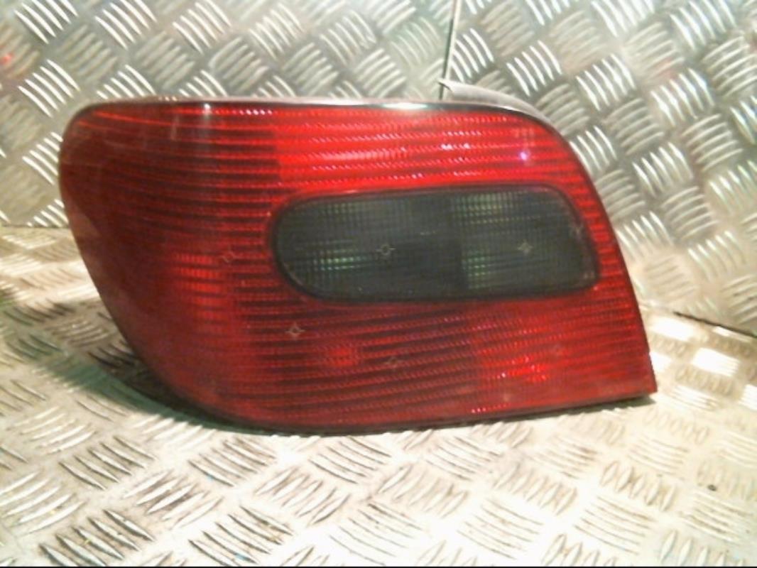 Fanale posteriore principale sinistro (luci)