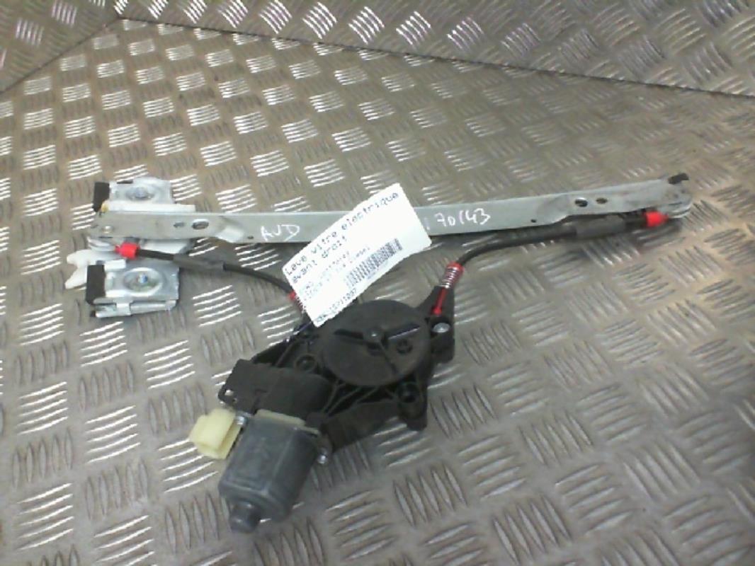 Leve vitre electrique avant droit