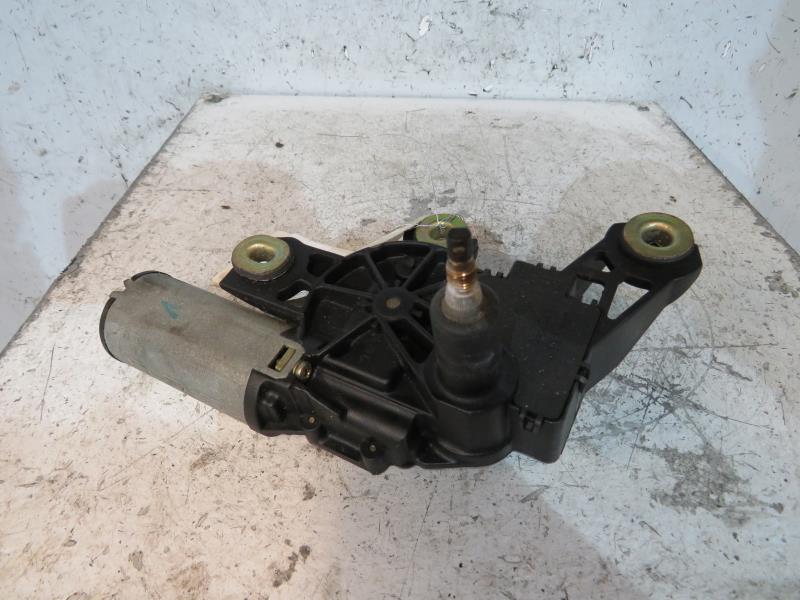 Moteur essuie glace arriere