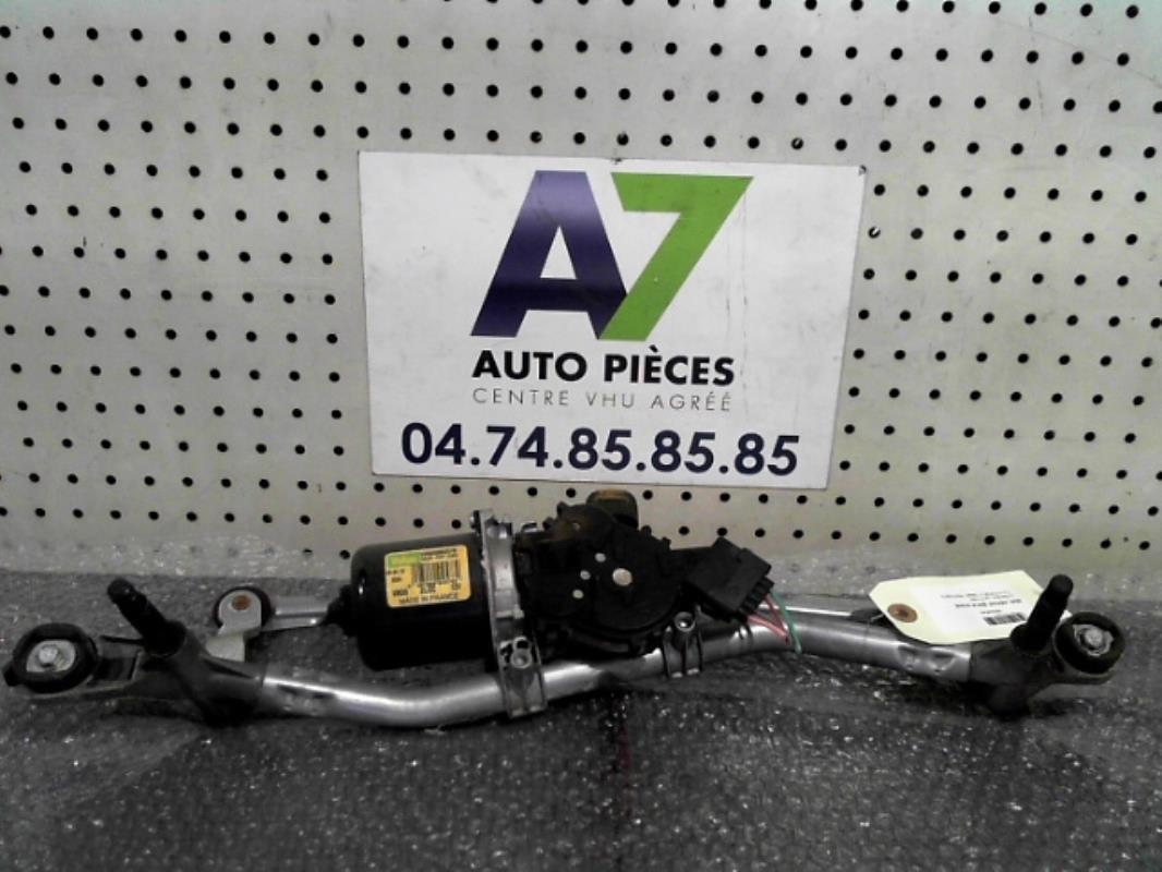 Moteur essuie glace avant