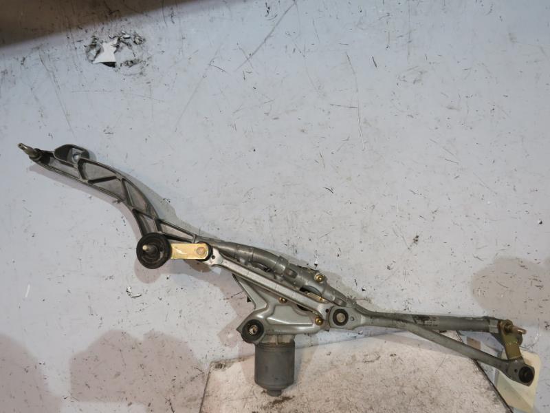 Moteur essuie glace avant