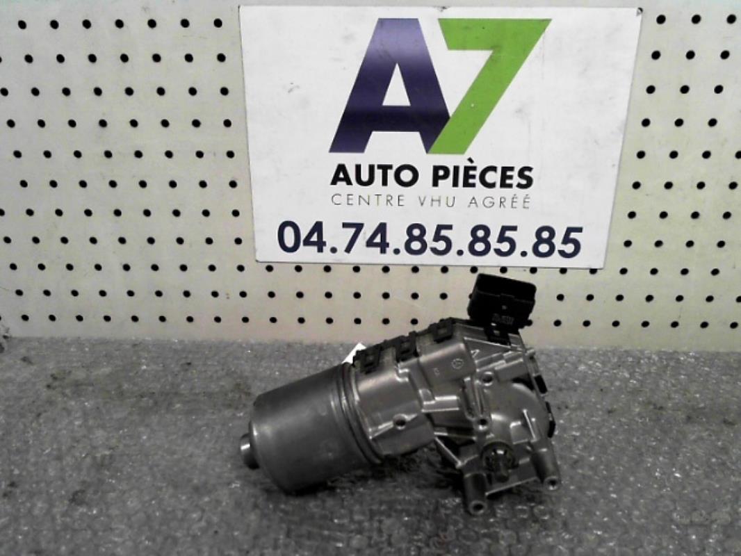 Moteur essuie glace avant