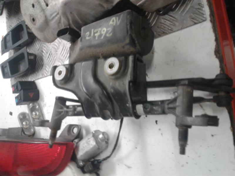 Moteur essuie glace avant