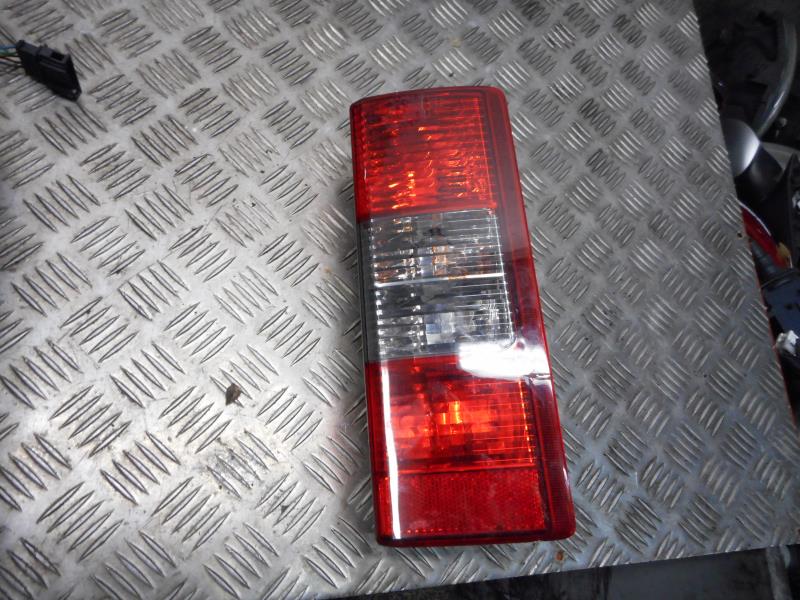 Fanale posteriore principale destro (luci)