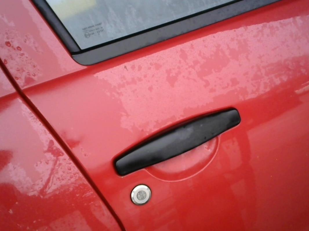 Poignee porte avant droit