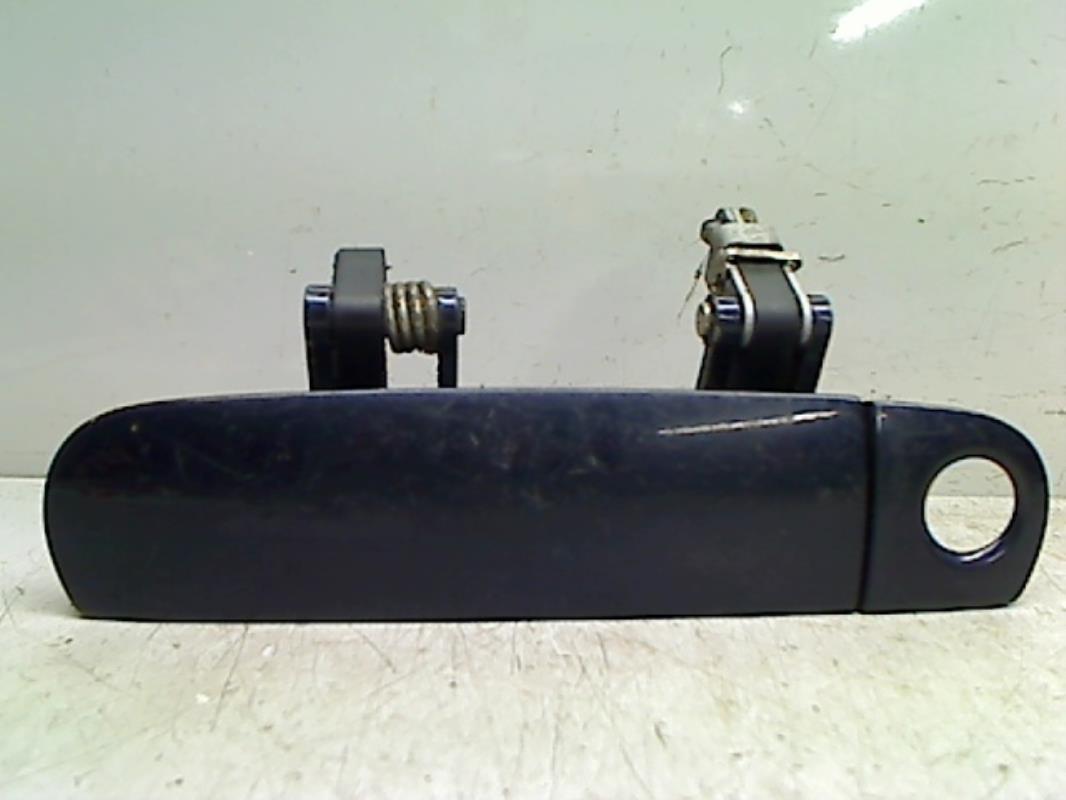 Poignee porte avant gauche