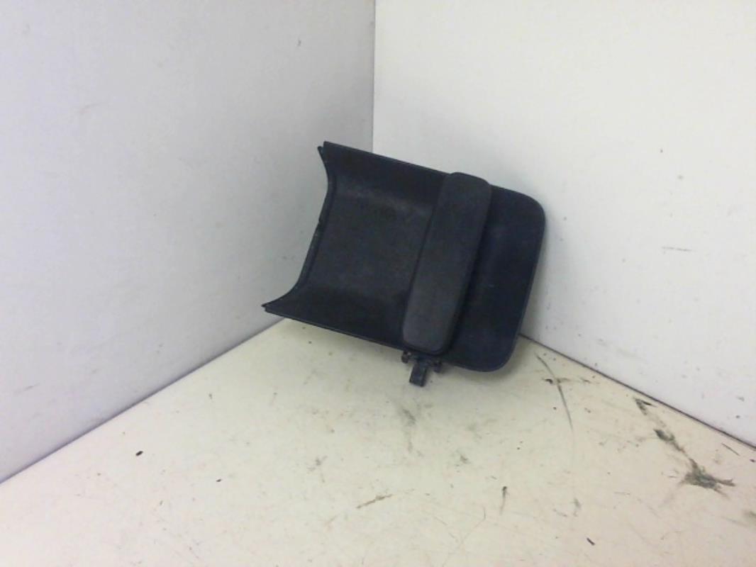 Poignee porte avant gauche