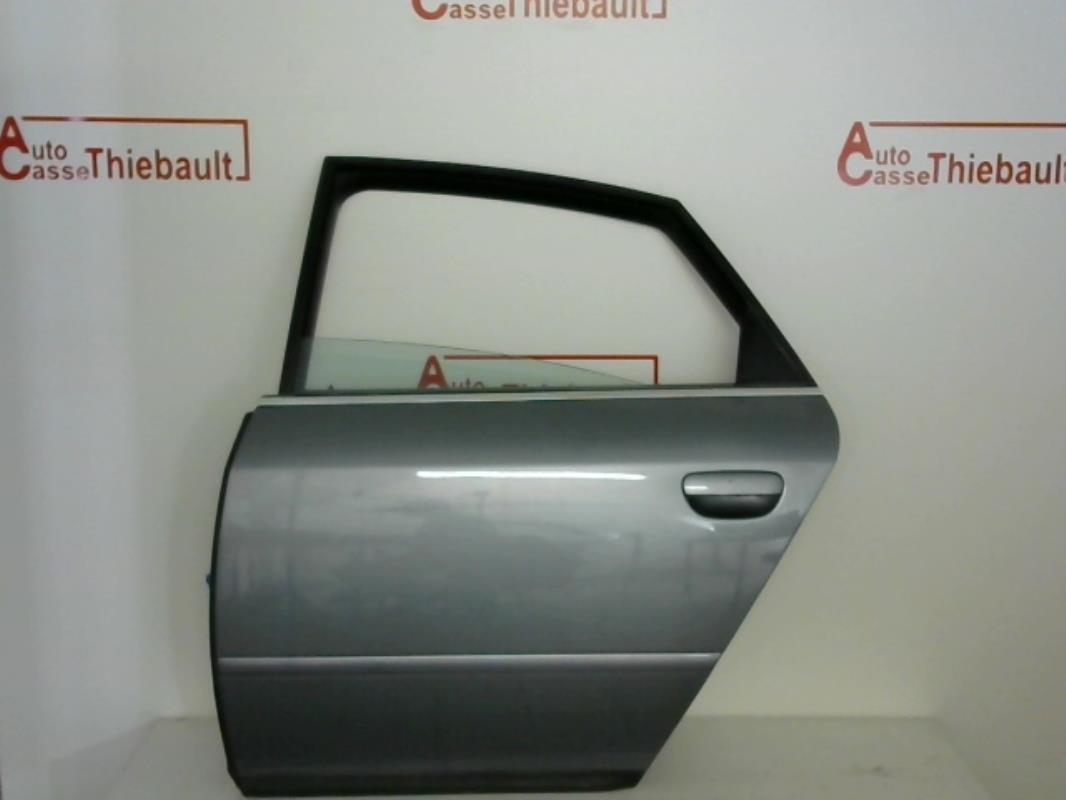 Puerta trasera izquierda