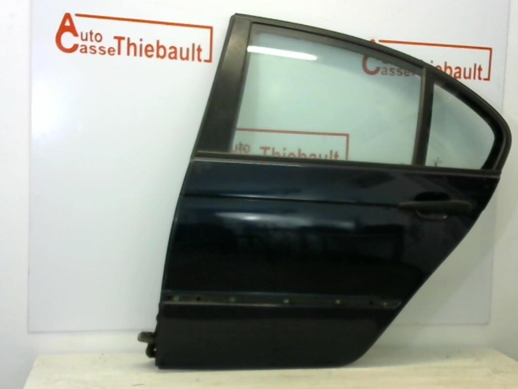 Puerta trasera izquierda
