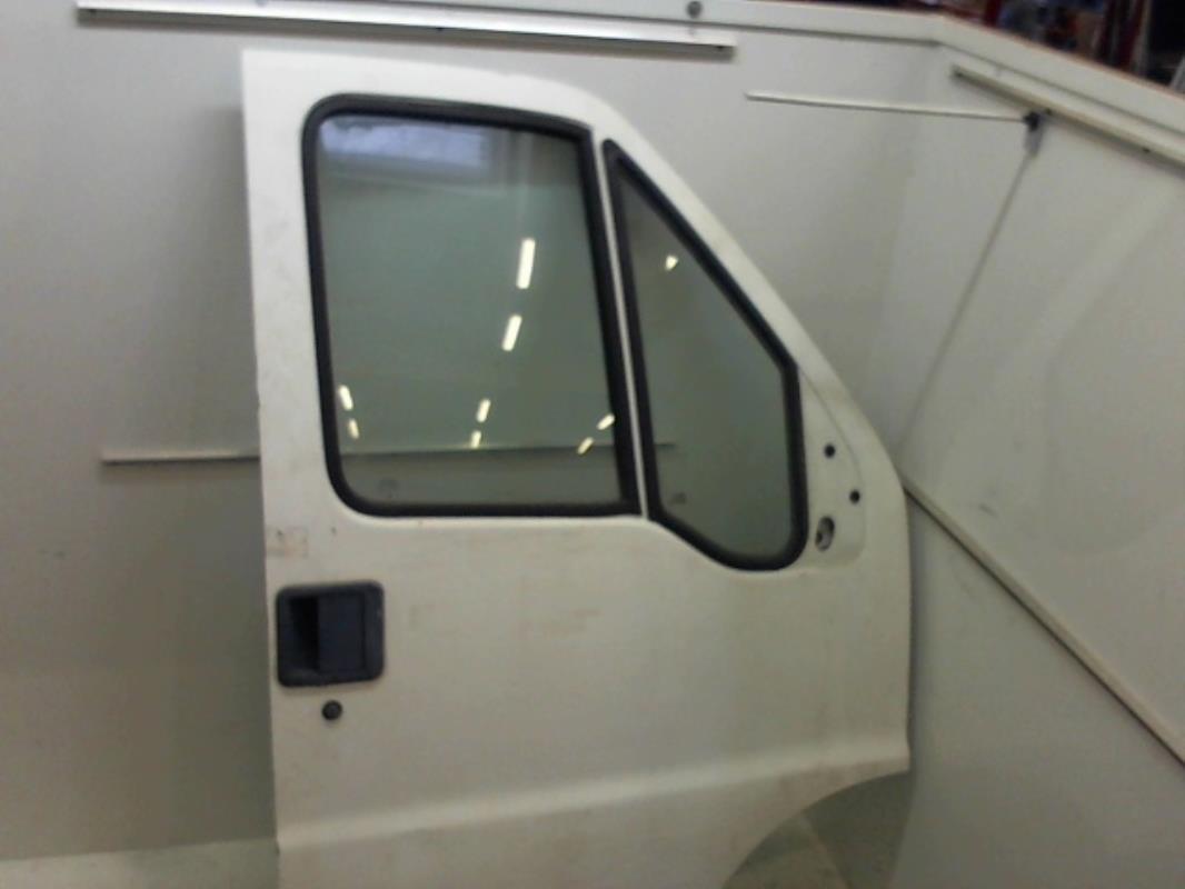 Porte avant droit