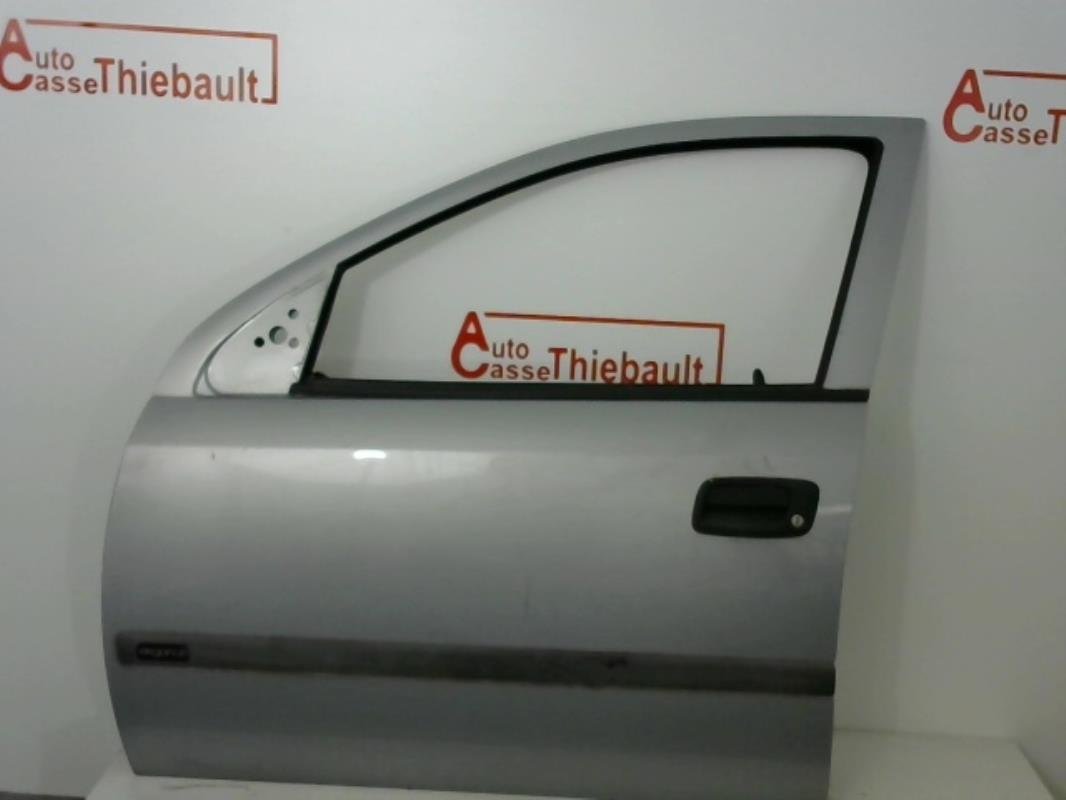 Porte avant gauche