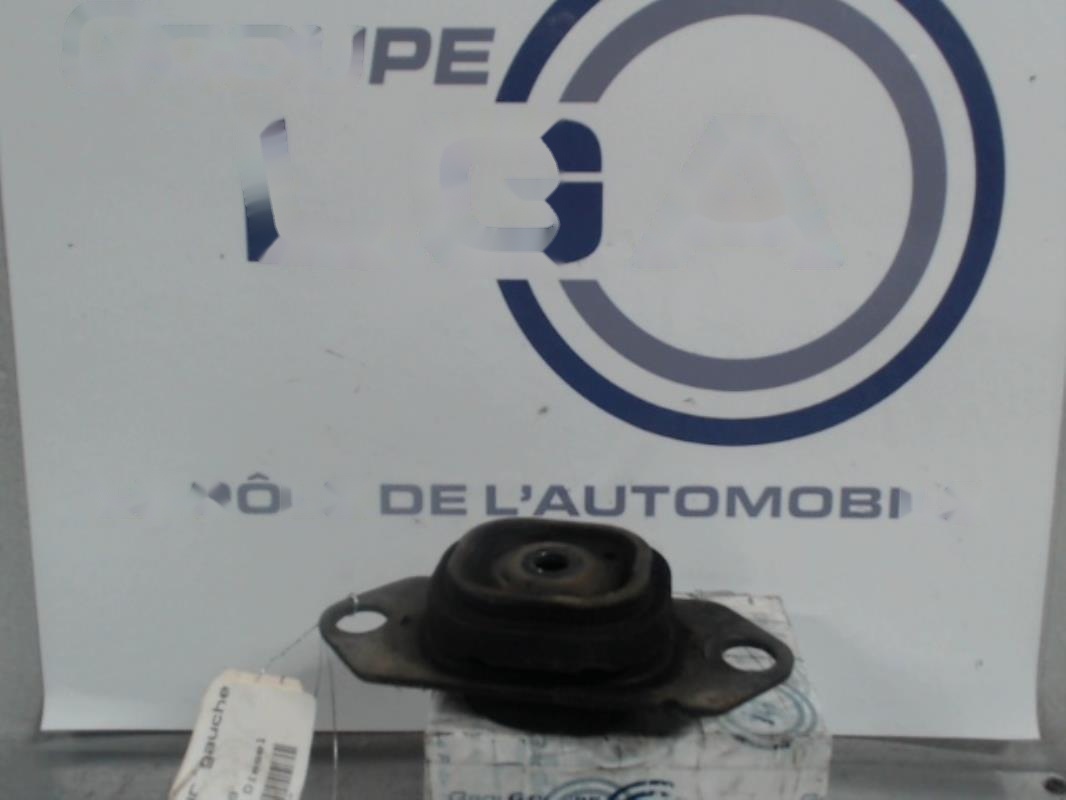 Support moteur gauche