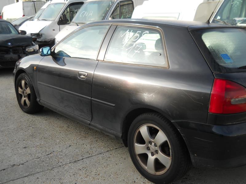 Porte avant gauche