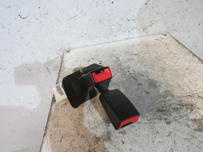 Attache ceinture arriere gauche