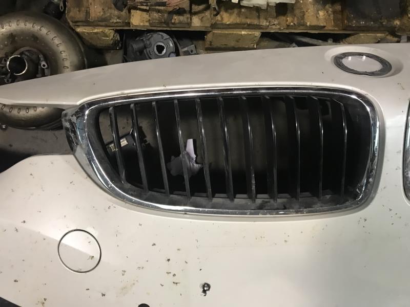 Grille de calandre droite