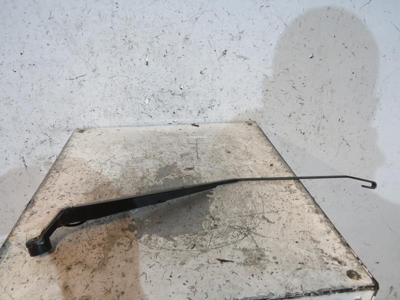 Bras essuie glace avant droit