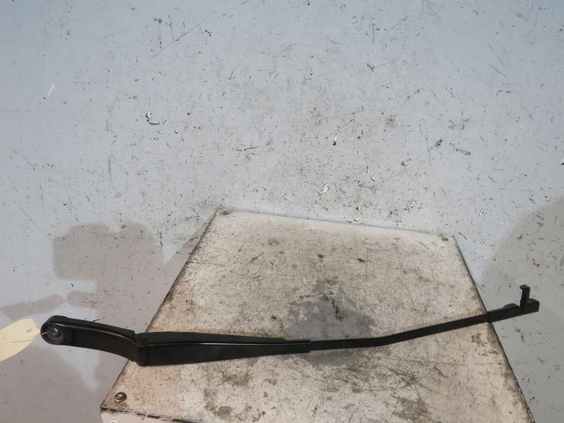 Bras essuie glace avant droit