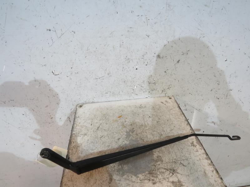 Bras essuie glace avant droit