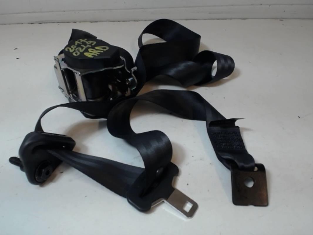 Ceinture arriere droit