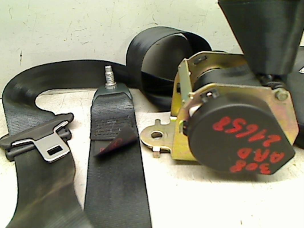 Ceinture arriere droit