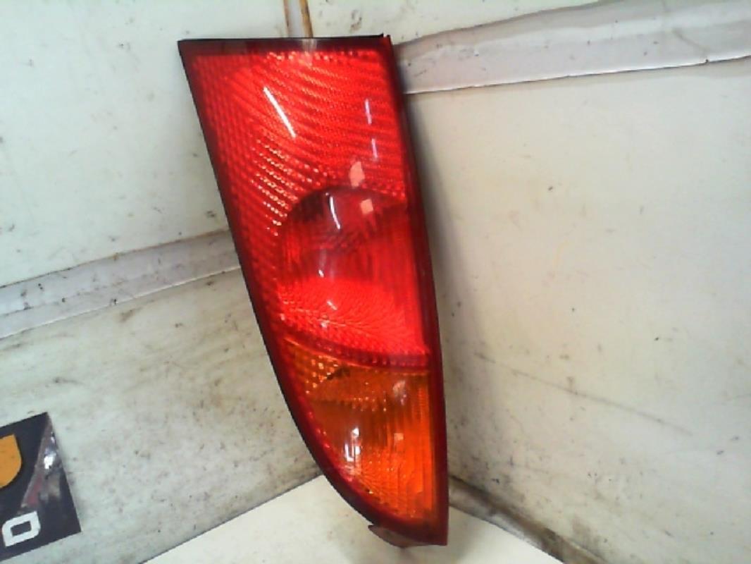 Fanale posteriore principale sinistro (luci)