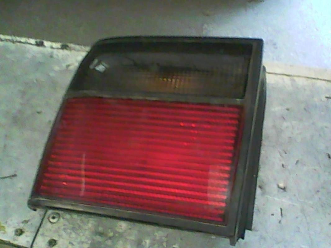 Fanale posteriore principale sinistro (luci)