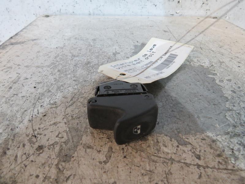 Interruttore lavacristalli anteriore destro
