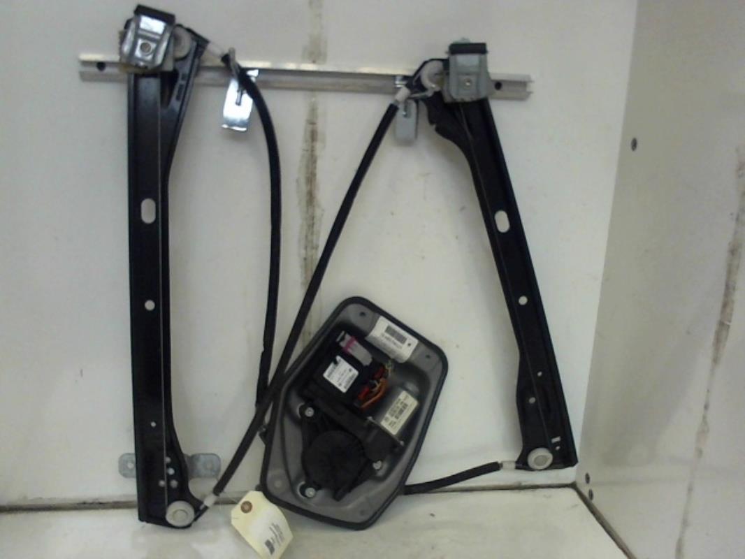 Leve vitre electrique avant droit